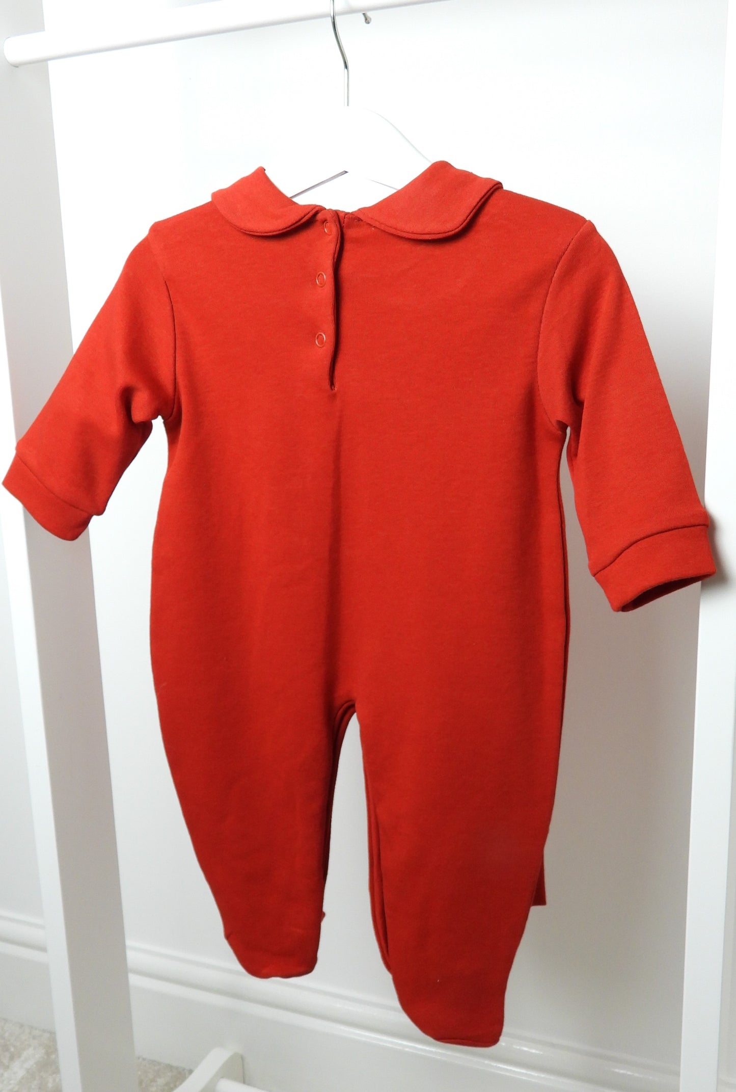 RED BOW EFFECT SLEEPSUIT + HAT